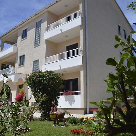 Apartment Lidija Krk Town Exterior foto